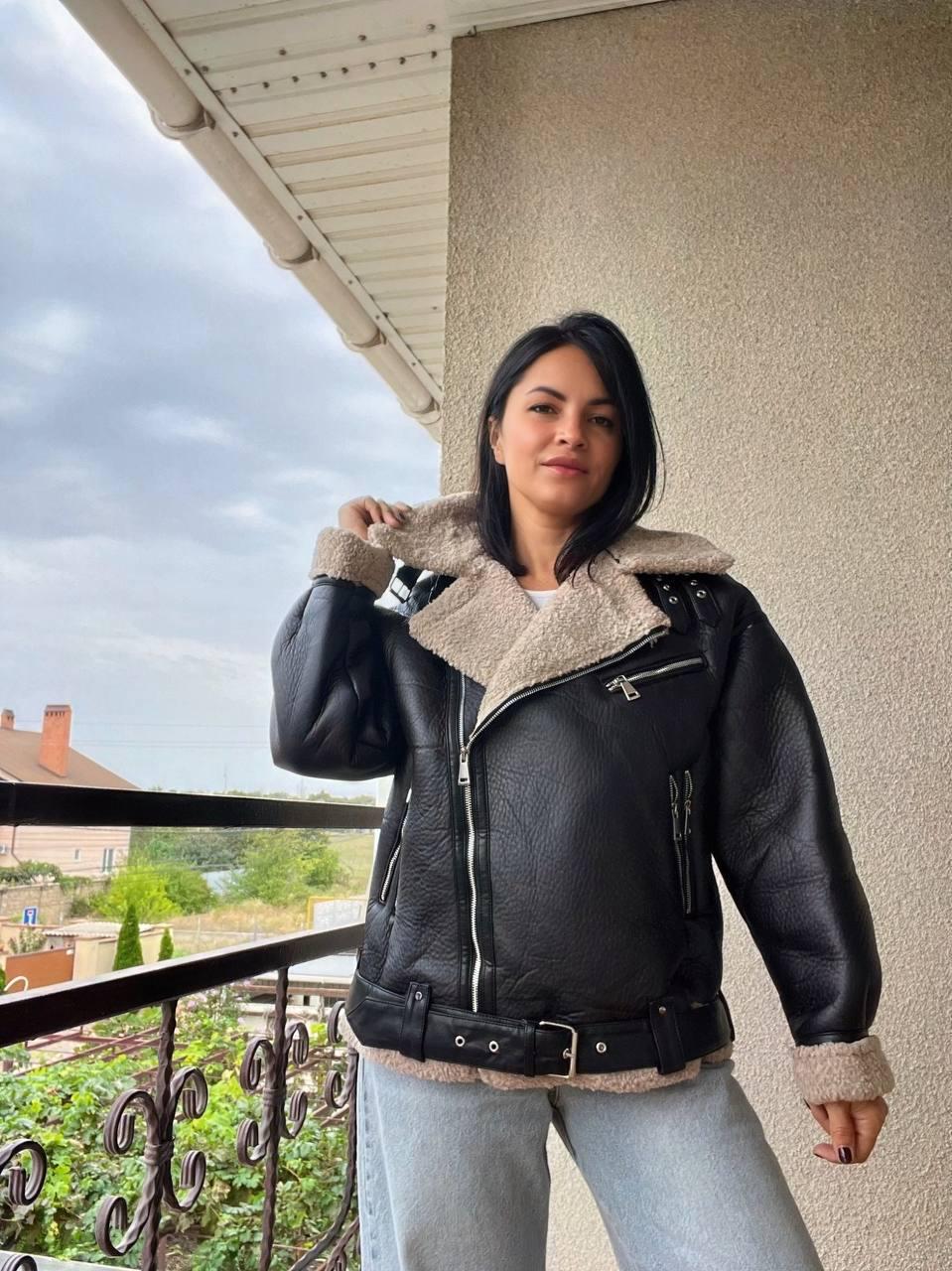 Дублянка жіноча Aftf Basic 264 подовжена оверсайз хутро пілот блискавки з ременем L Чорний (2783) - фото 2