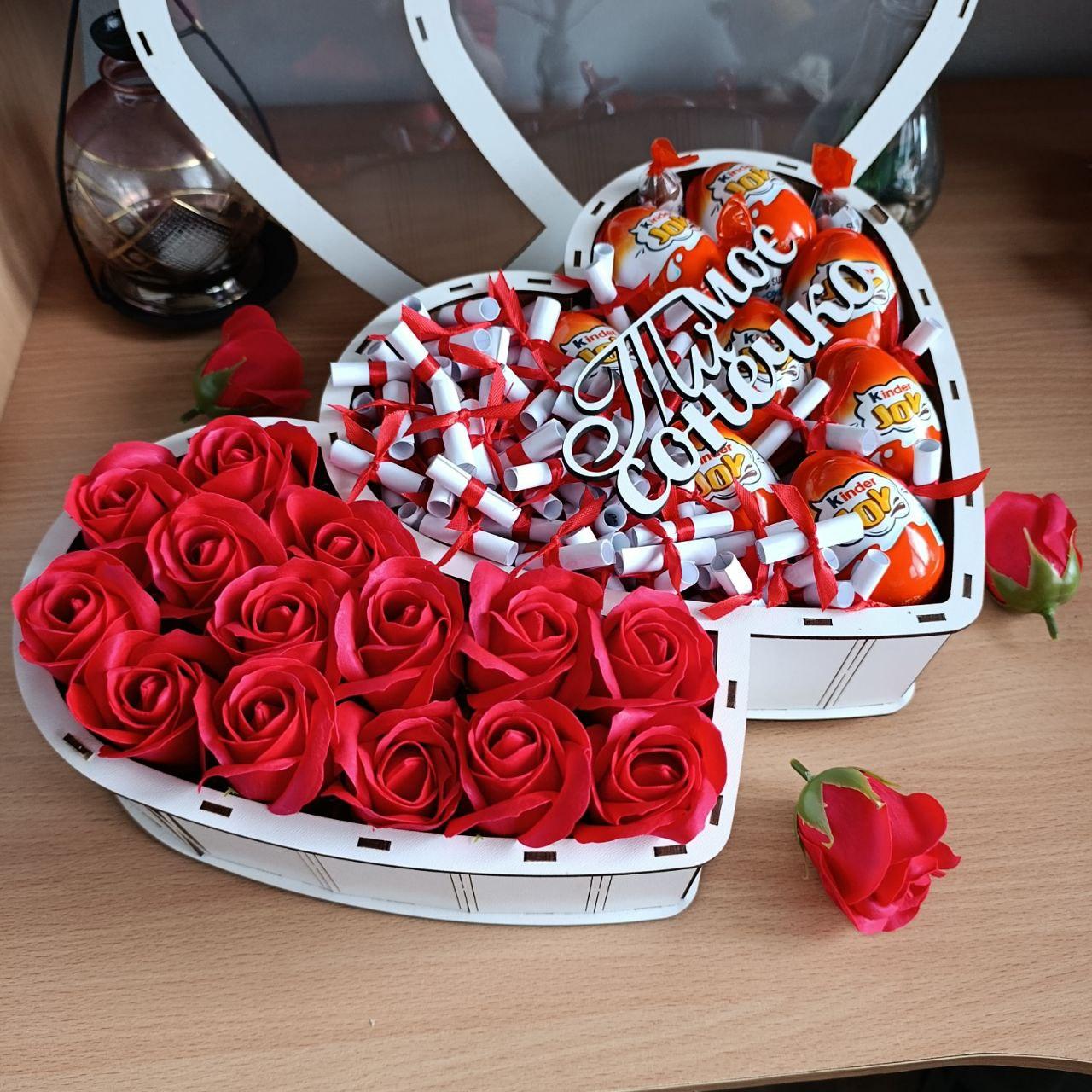 Подарочный бокс Двойное сердце с киндер-яйцами и валентинками (ar317) - фото 2 Подарочный бокс Двойное сердце с киндер-яйцами и валентинками (ar317) - фото 2