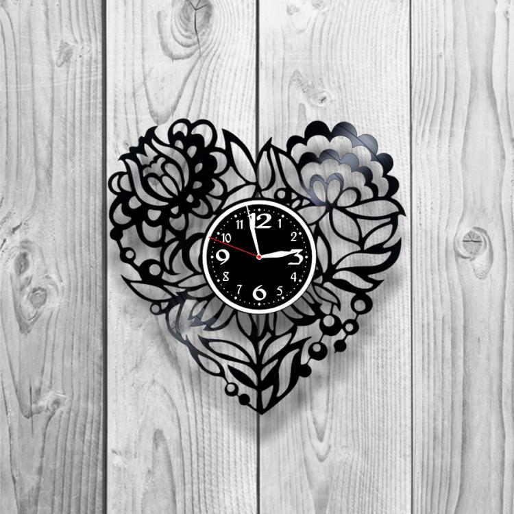Часы настенные Сердце 0128 из виниловой пластинки