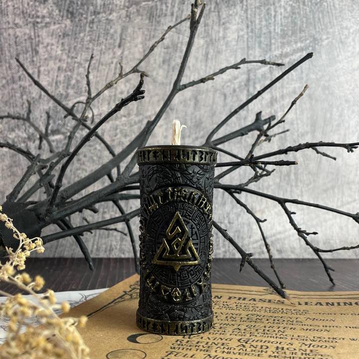Свеча восковая Оберег с рунами Черный (1411)