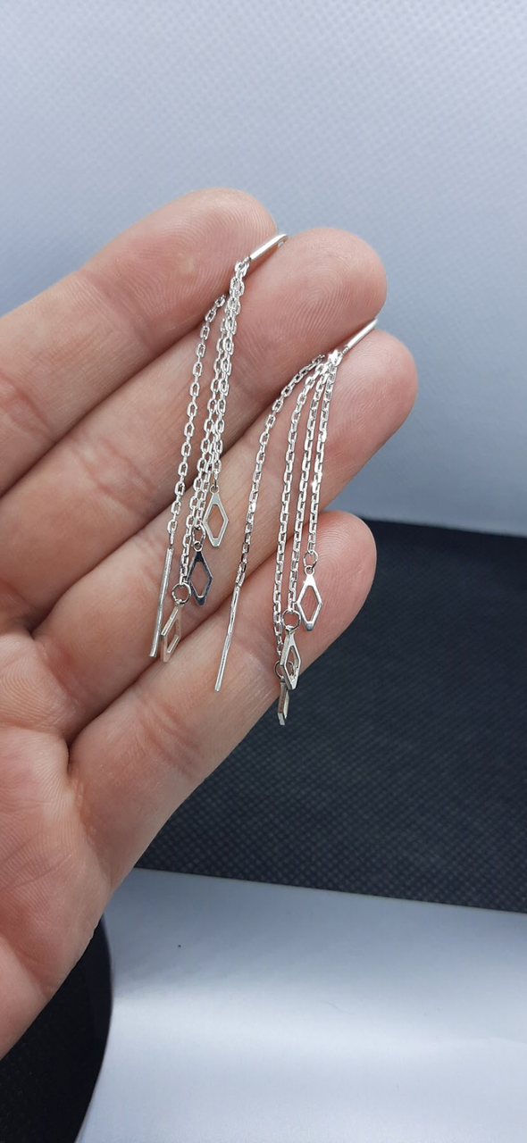 Сережки срібні протяжки Три ромби потрійні 925 проба (26943745) - фото 3 Сережки срібні протяжки Три ромби потрійні 925 проба (26943745) - фото 3