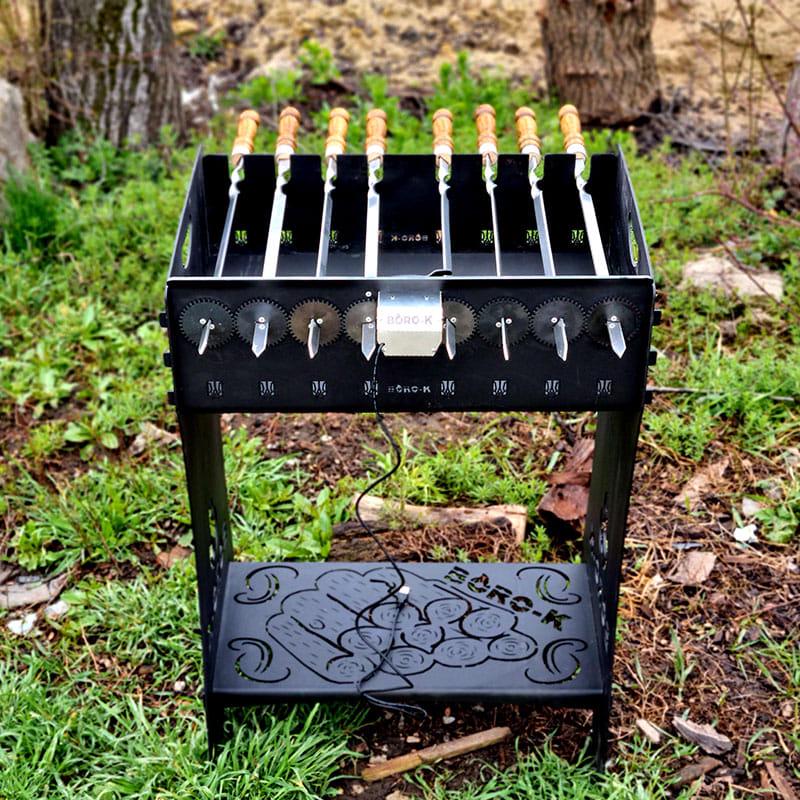 Мангал розбірний високий Преміум з гравіюванням з автоматичною шашличницею на 16 шампурів