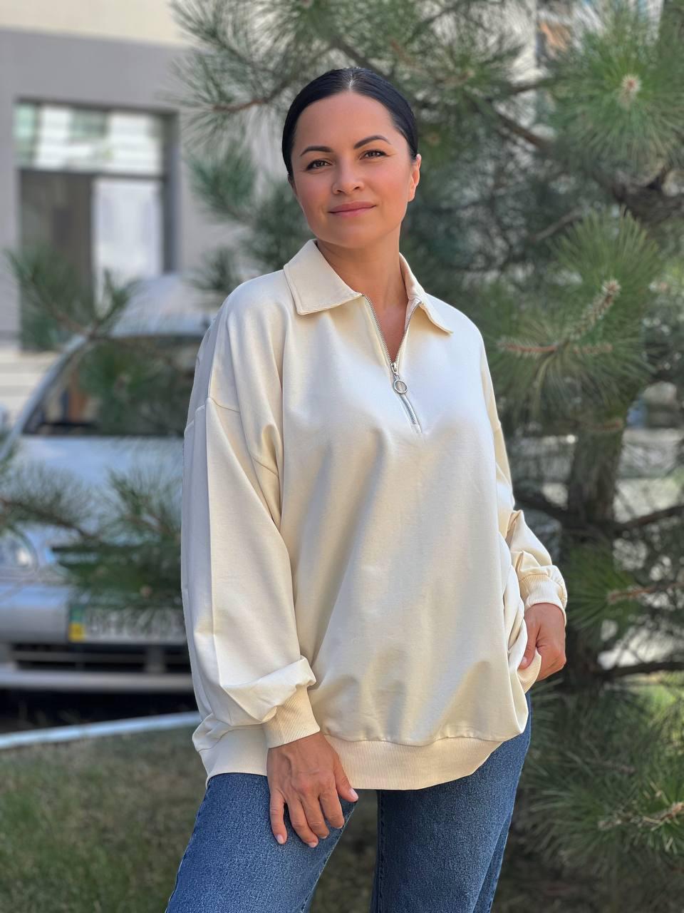 Свитшот женский MY CITY 8779 супер свободный воротник молния OS Молочный (2661) - фото 2