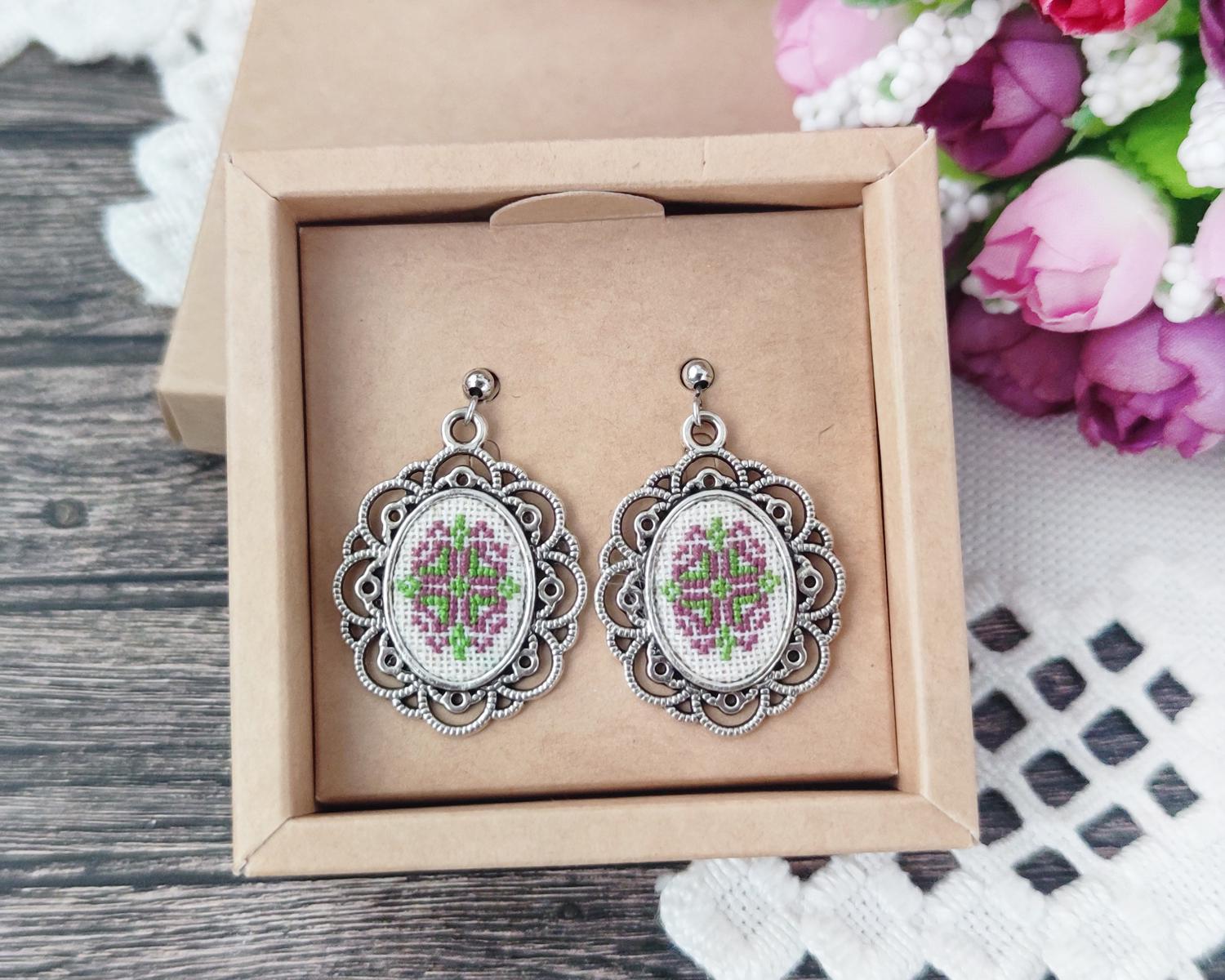 Серьги с вышивкой В этническом стиле (31555010)