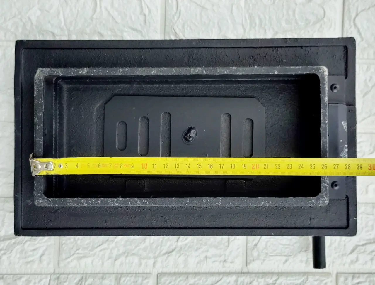 Дверка чавунна піддувальна Замкова з регулятором тяги 19х33 см - фото 4