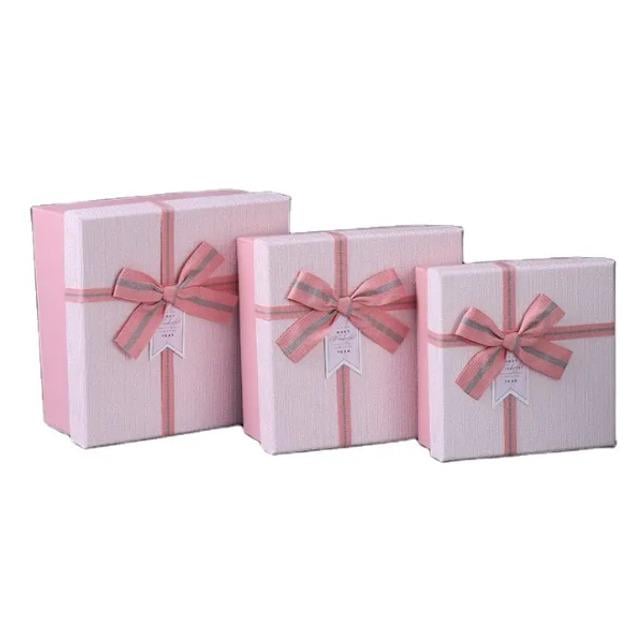 Коробка подарочная 3 шт. 19х19х10/17х17х8/15х15х7 см (R33318)