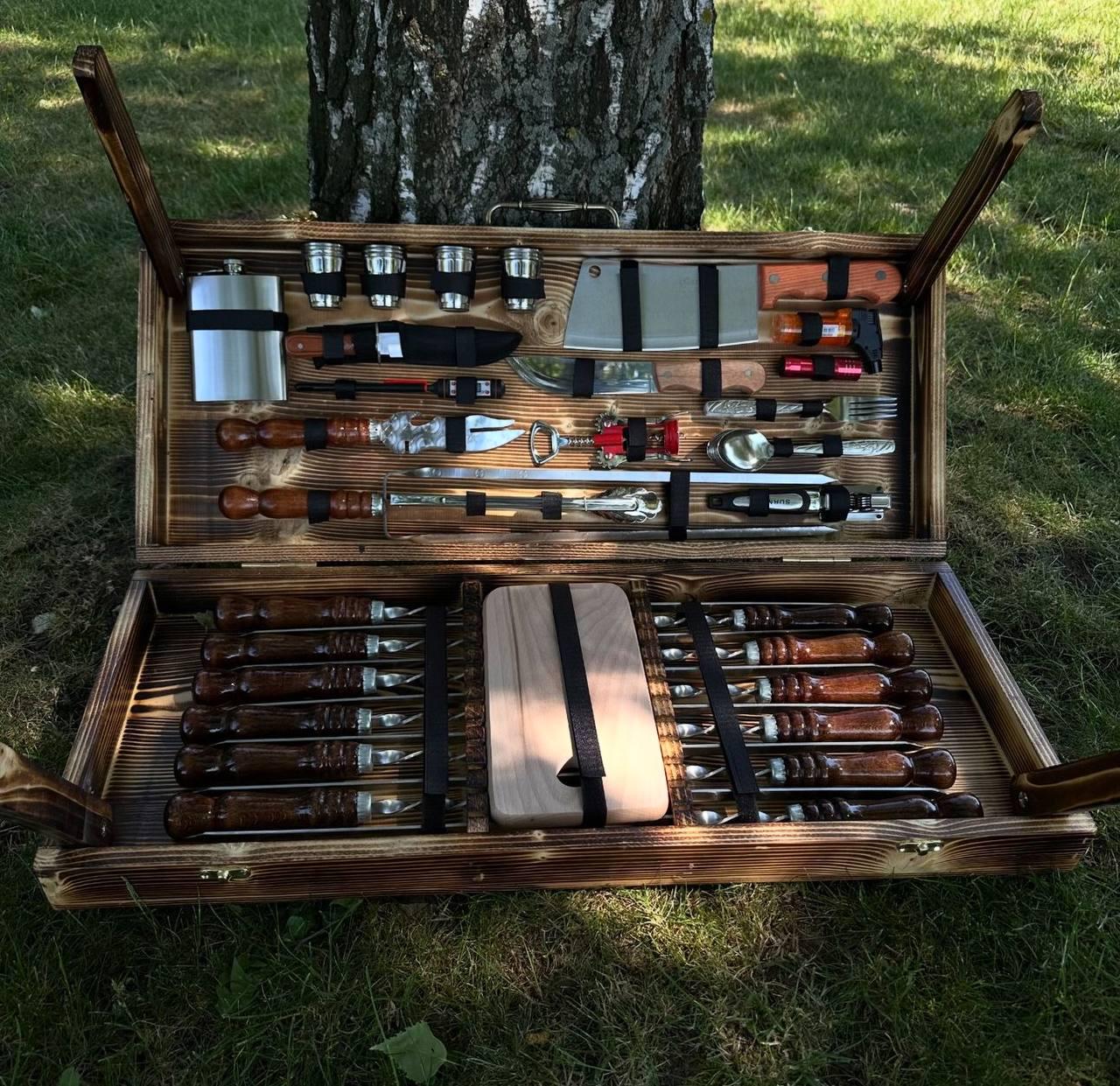 Набор шампуров в столике на 12 персон (19217945)