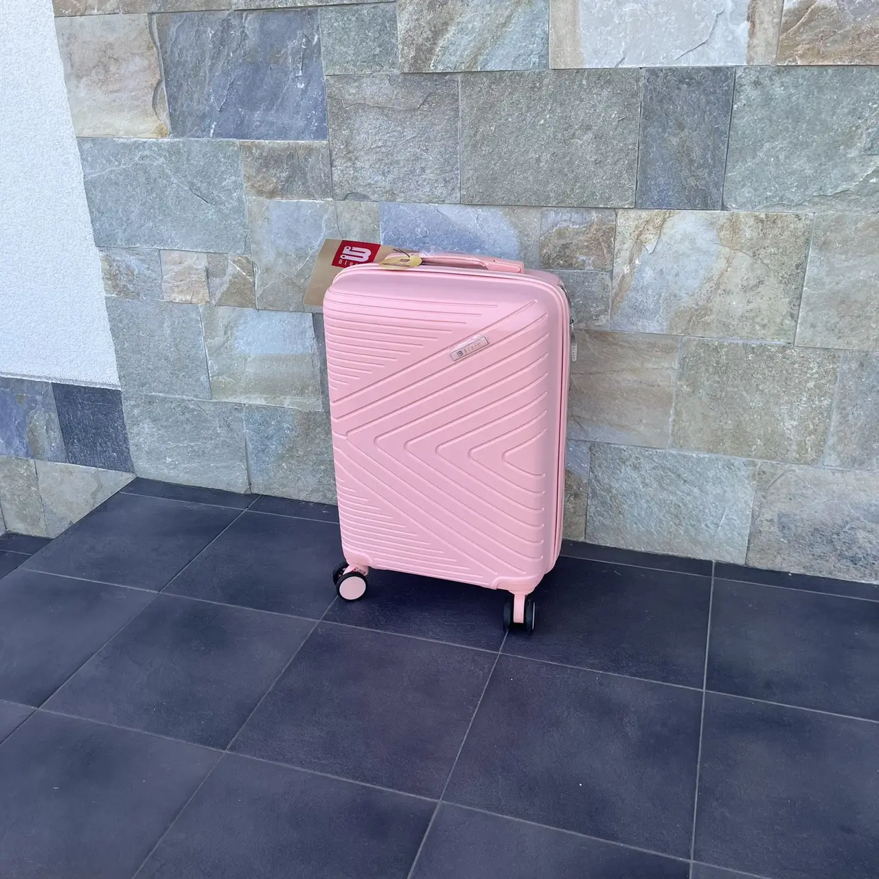 Чемодан дорожный Bloom 1706 39 л S Персиковый - фото 3 Чемодан дорожный Bloom 1706 39 л S Персиковый - фото 3