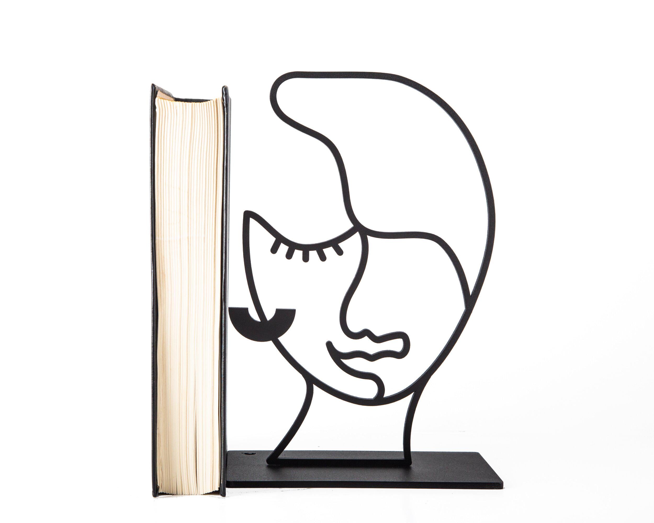 Книготримач Її сни (sp6-1619439976522)