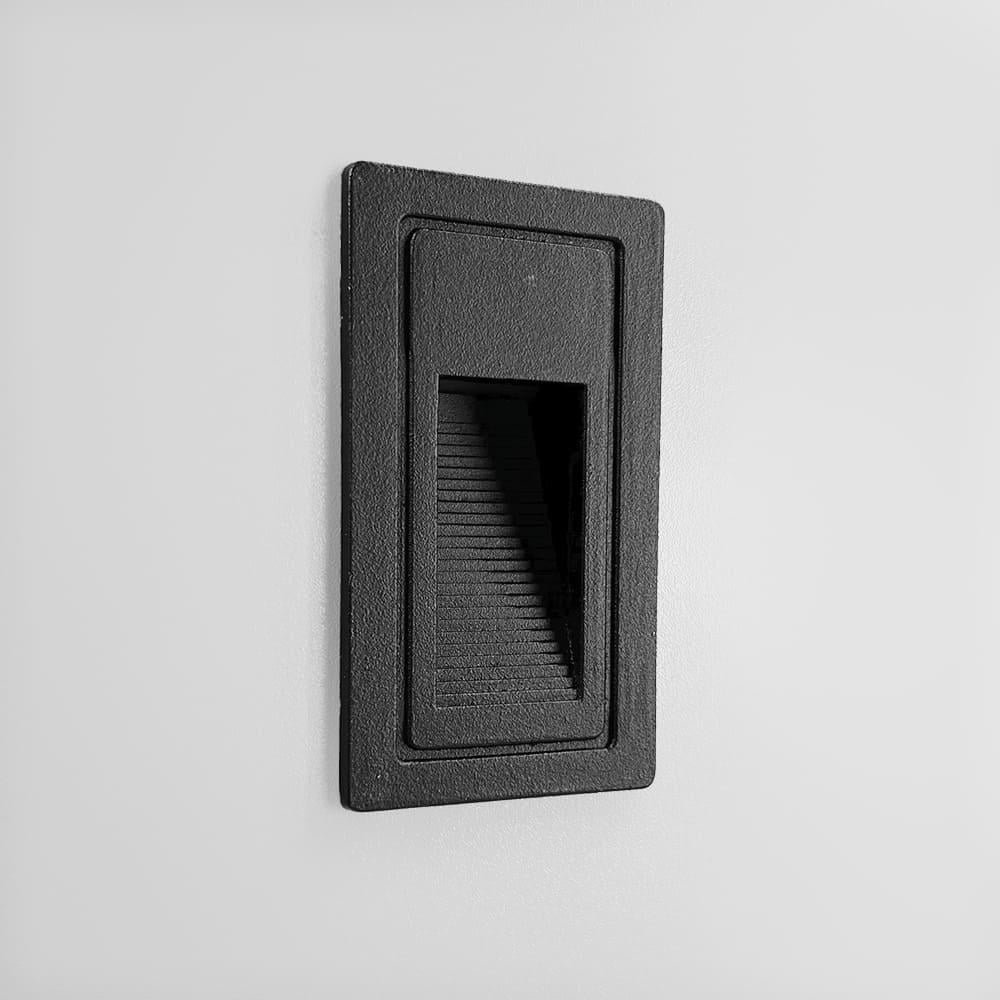 Світильник для сходів у вертикальному корпусі 100х55 мм (10016) - фото 1 Світильник для сходів у вертикальному корпусі 100х55 мм (10016) - фото 1