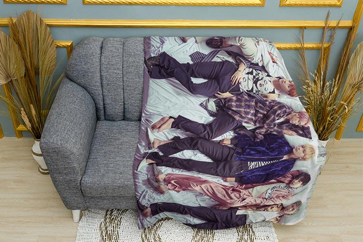 Плед BTS K pop group плюш двухслойный 135х150 см (113013-2)