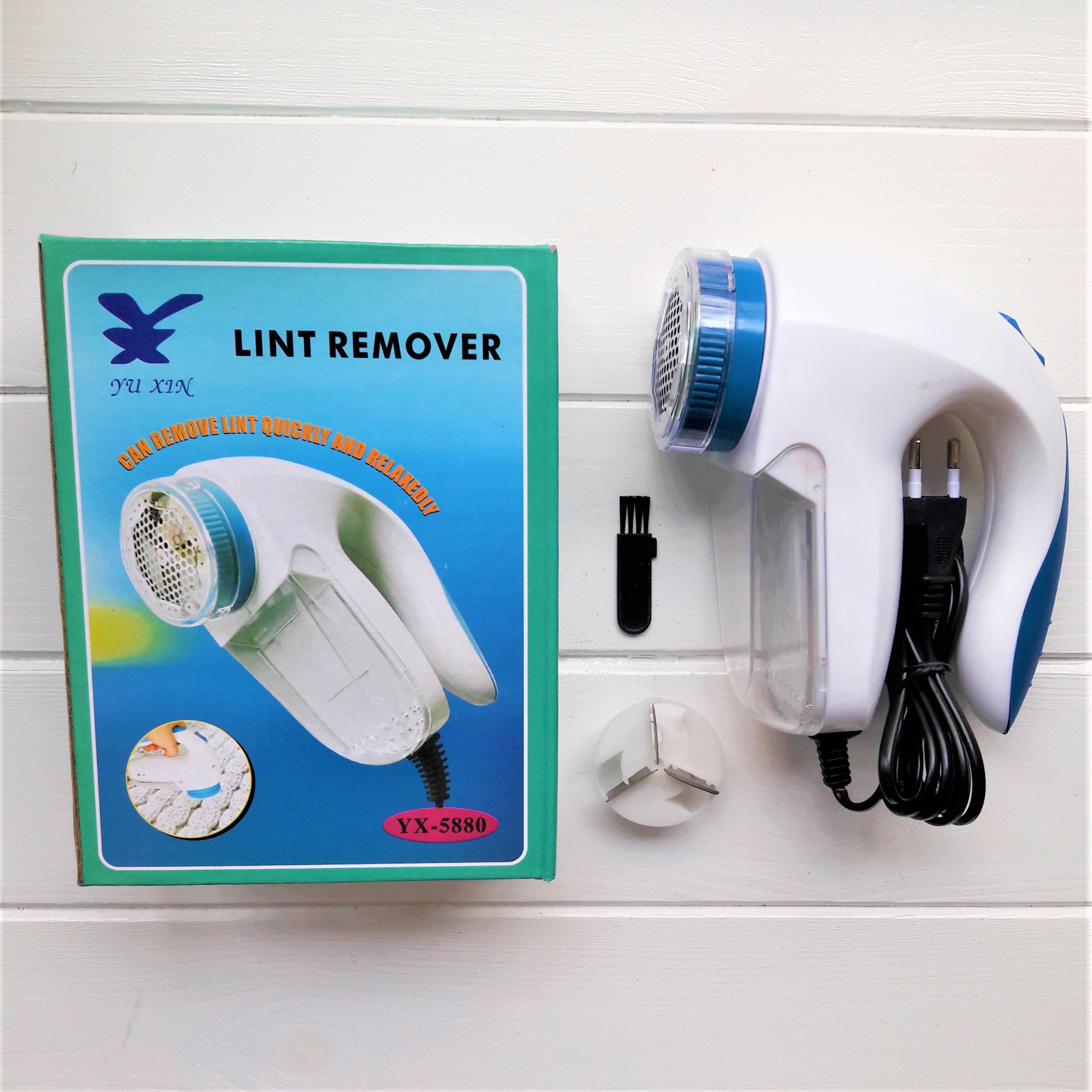 Машинка для снятия катышек Lint Remover YX 5880 - фото 6