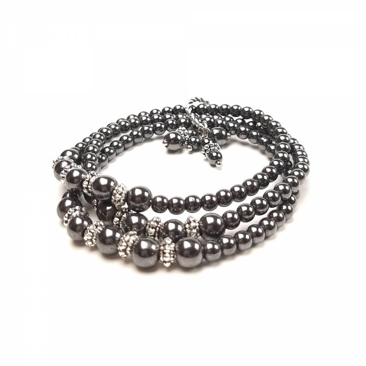 Браслет DARSANA Три пути из натурального камня гематит (DRSU00180)