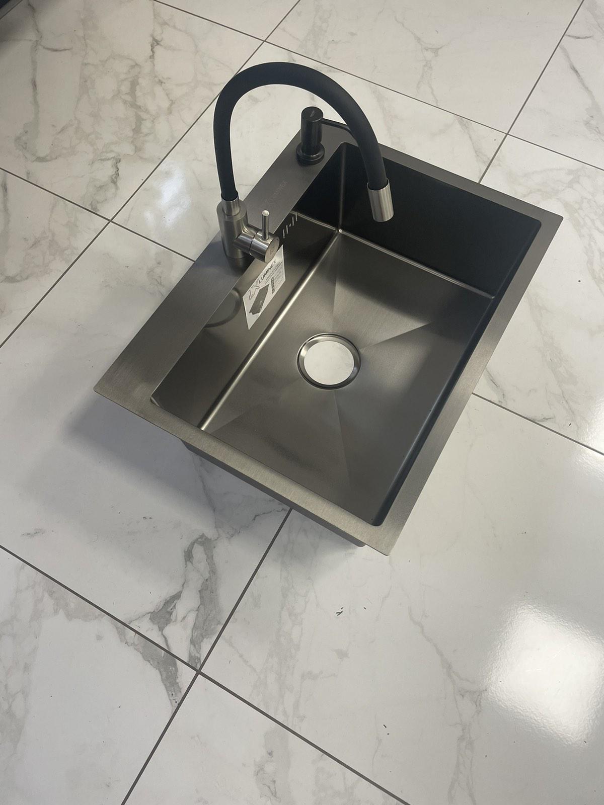 Мойка кухонная Luminex 6045 PVD 4в1 с краном гибким 3,0/1,0 мм Черный - фото 4 Мойка кухонная Luminex 6045 PVD 4в1 с краном гибким 3,0/1,0 мм Черный - фото 4