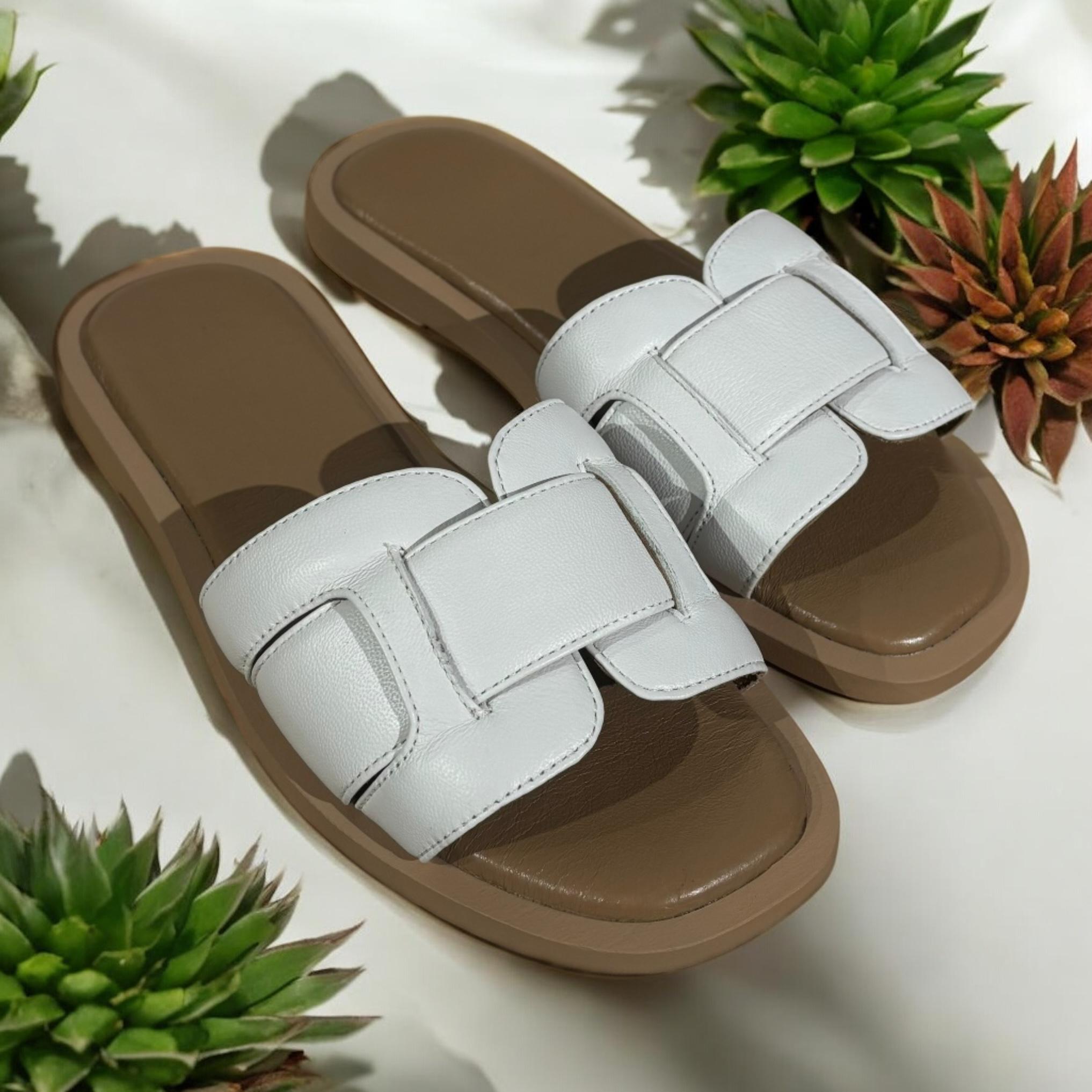 Тапки женские натуральная кожа Marandi р. 37 24 см Белый (Kapci-Ar-37-белый) Тапки женские натуральная кожа Marandi р. 37 24 см Белый (Kapci-Ar-37-белый)