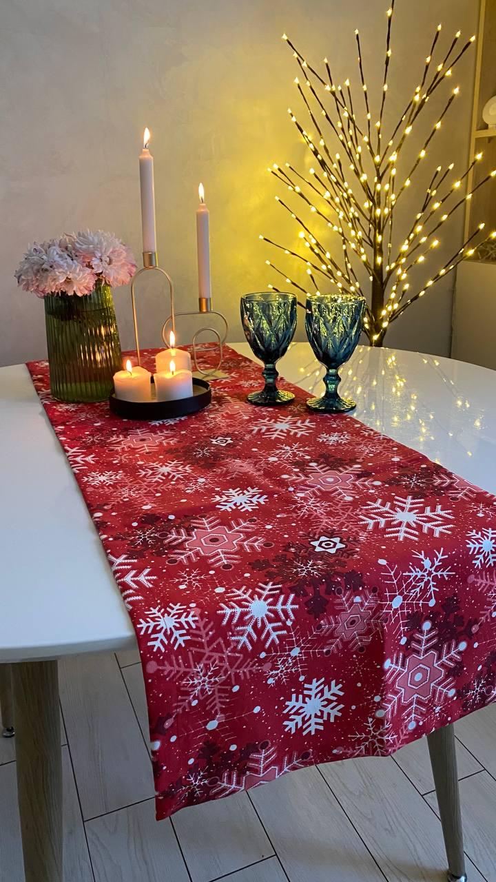 Скатерть дорожка-ранер Большие снежинки (170x40) - фото 2 Скатерть дорожка-ранер Большие снежинки (170x40) - фото 2