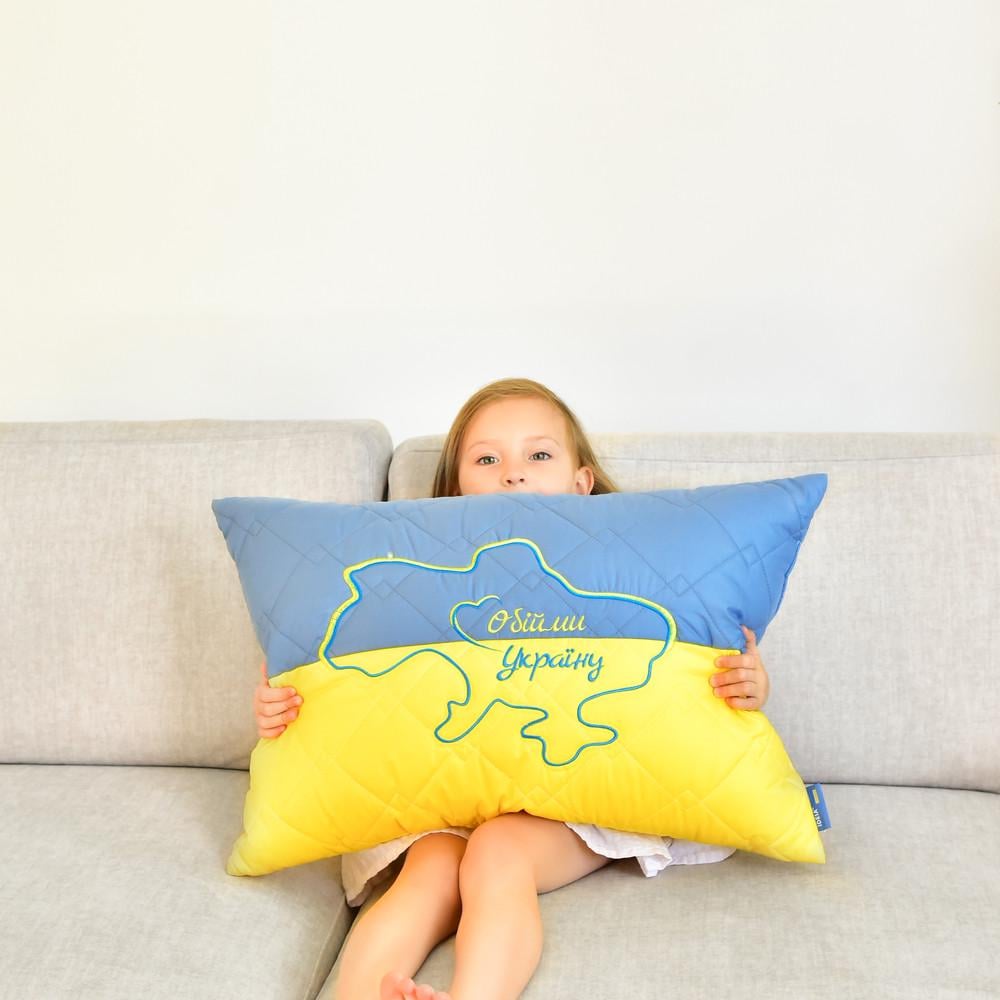 Подушка декоративная IDEIA Обними Украину 45х65 см Желто-голубой (23454) - фото 8 Подушка декоративная IDEIA Обними Украину 45х65 см Желто-голубой (23454) - фото 8