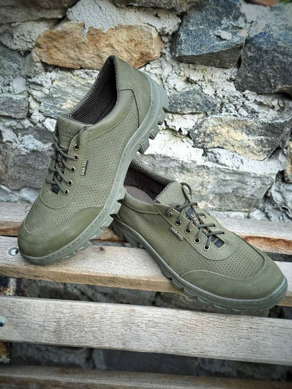 Кросівки Велетні з перферованої шкіри р. 47 Олива (0931-47) Кросівки Велетні з перферованої шкіри р. 47 Олива (0931-47)