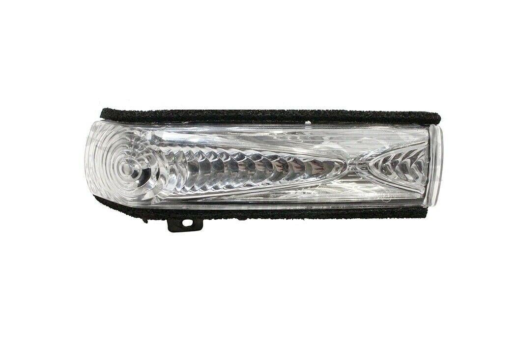 Указатель поворота AVTM Fiat Doblo 2010-/Opel Combo 2012- правый в зеркале (182608M32)