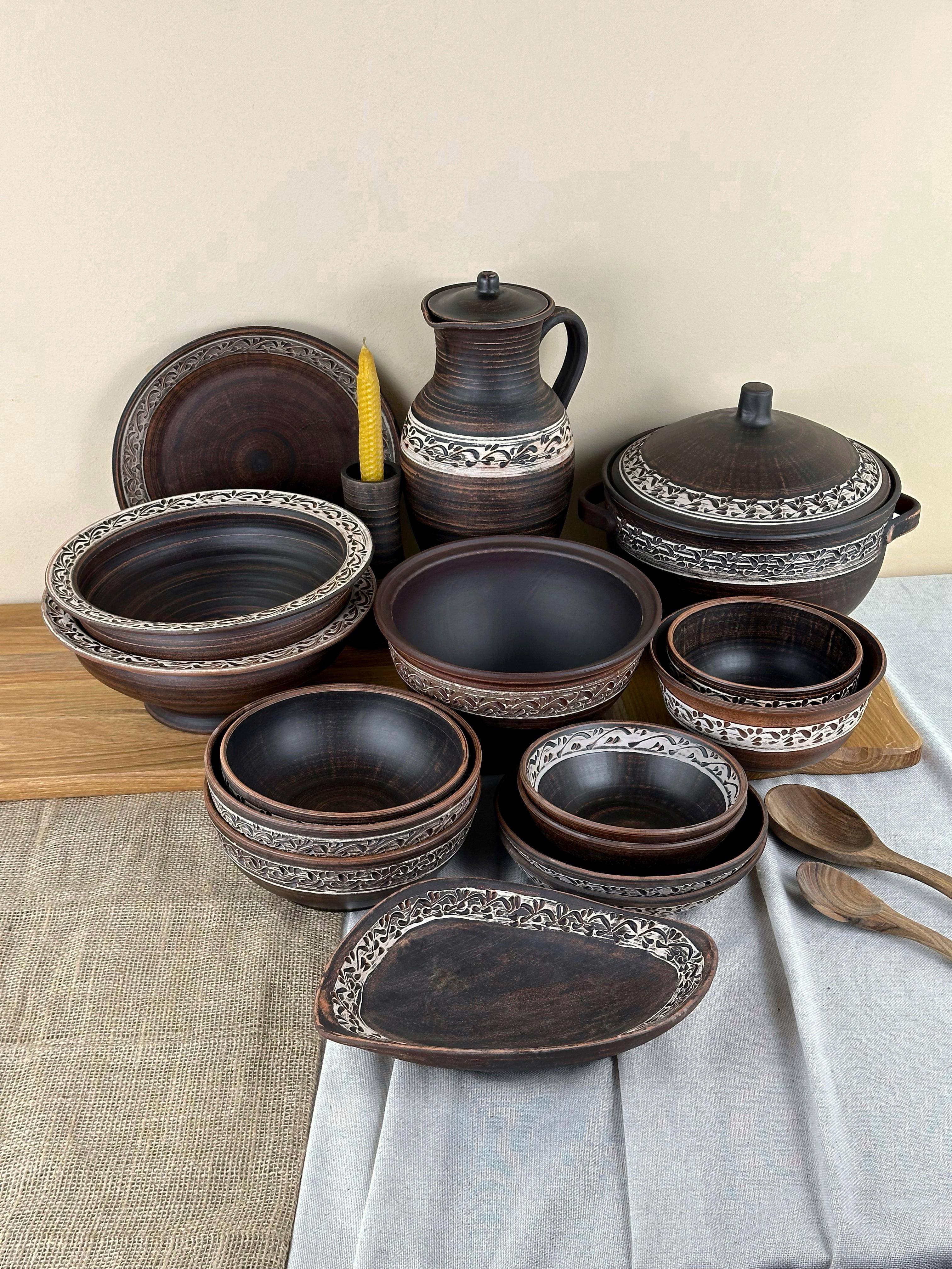 Набор керамической глиняной посуды Рождественский Двенадцать блюд большой ангоб (3129-5)