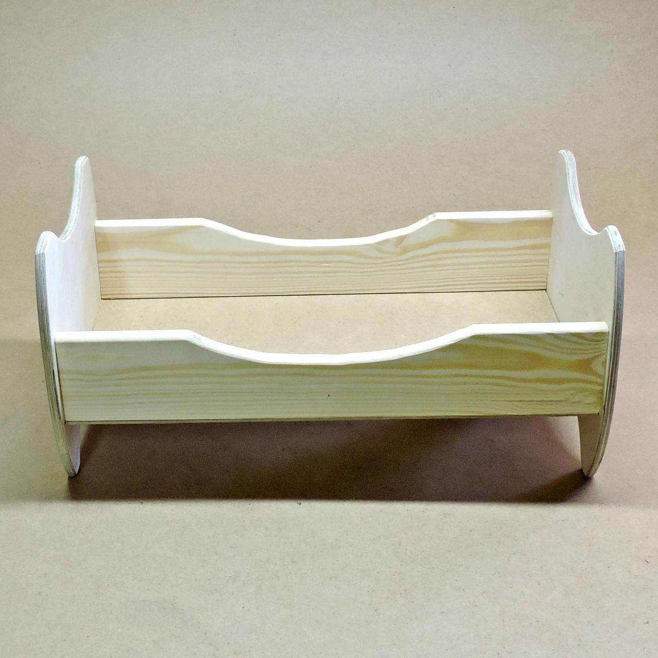 Кровать для кукол из дерева Жасмин Бланже (КРТ-000701) - фото 7 Кровать для кукол из дерева Жасмин Бланже (КРТ-000701) - фото 7