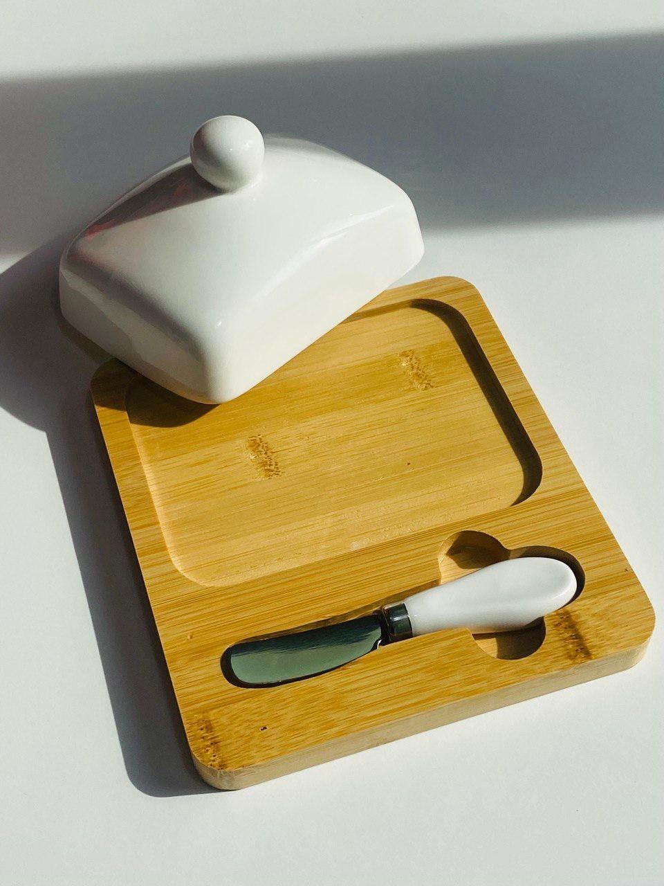 Масленка керамическая с бамбуковой основой и ножом для масла (34166459)