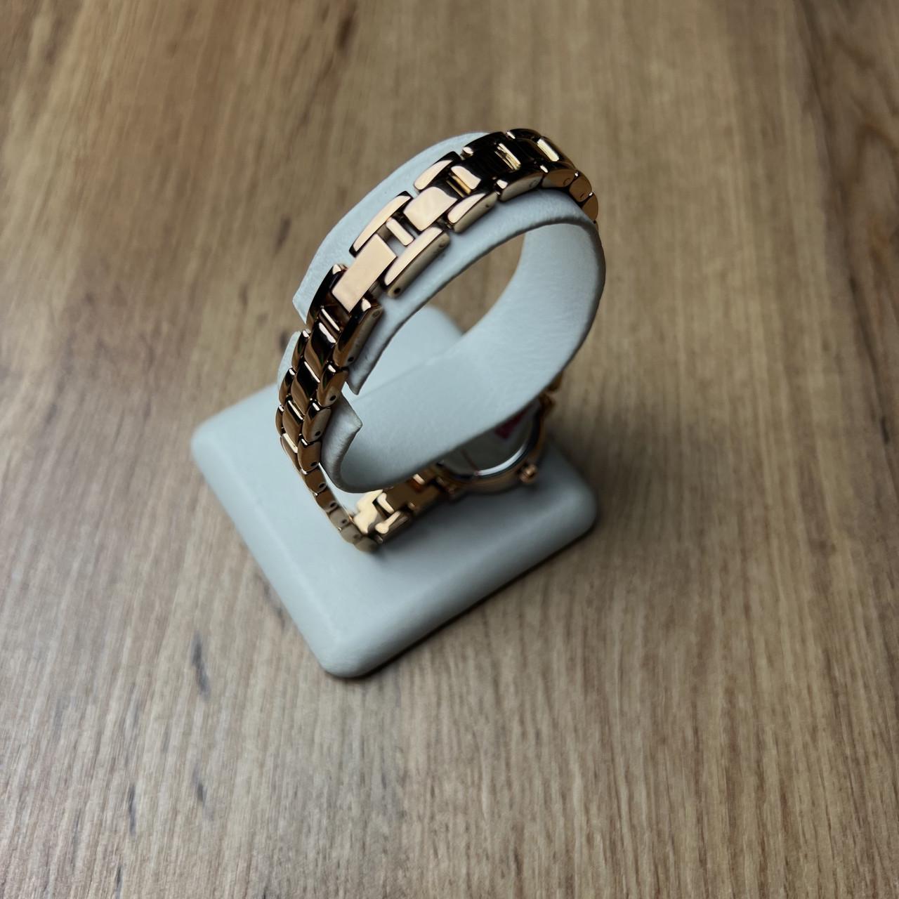 Годинник жіночий металевий Skmei Рожеве золото (z068-2) - фото 4 Годинник жіночий металевий Skmei Рожеве золото (z068-2) - фото 4