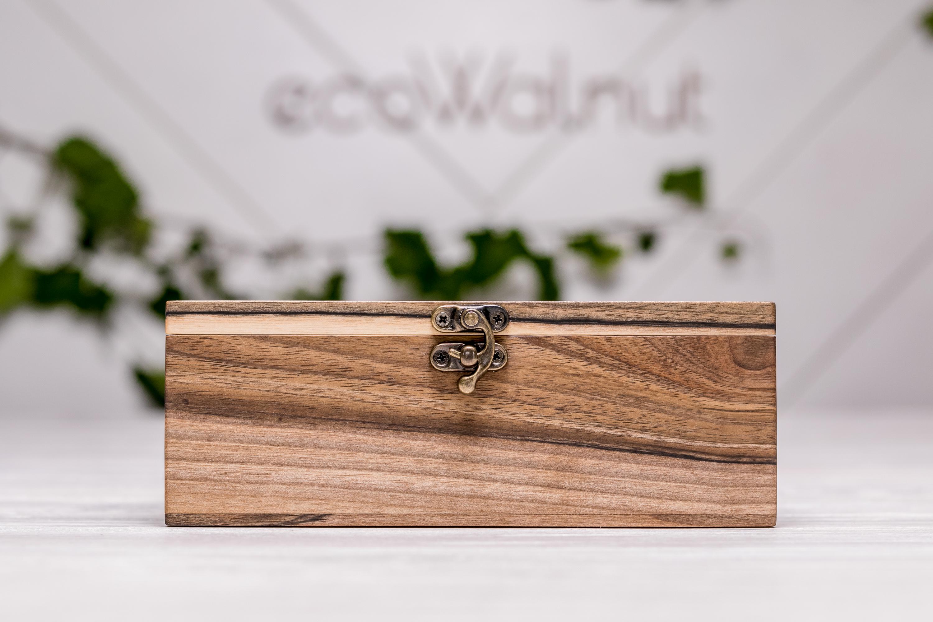 Дерев'яний футляр EcoWalnut для 2 пар окулярів з гравіюванням на подарунок (EB-15.4) - фото 11