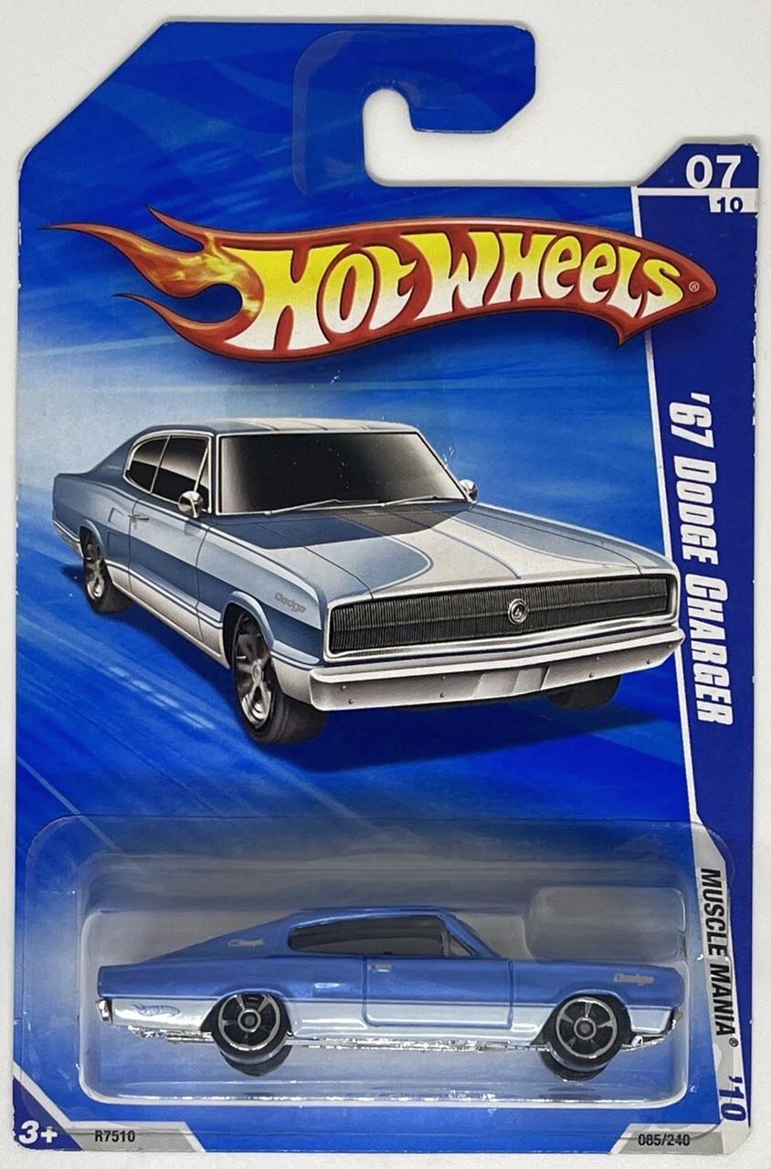 Игрушечная машинка Hot Wheels '67 Dodge Charger 2010 Muscle Mania №085 (R7510) Игрушечная машинка Hot Wheels '67 Dodge Charger 2010 Muscle Mania №085 (R7510)