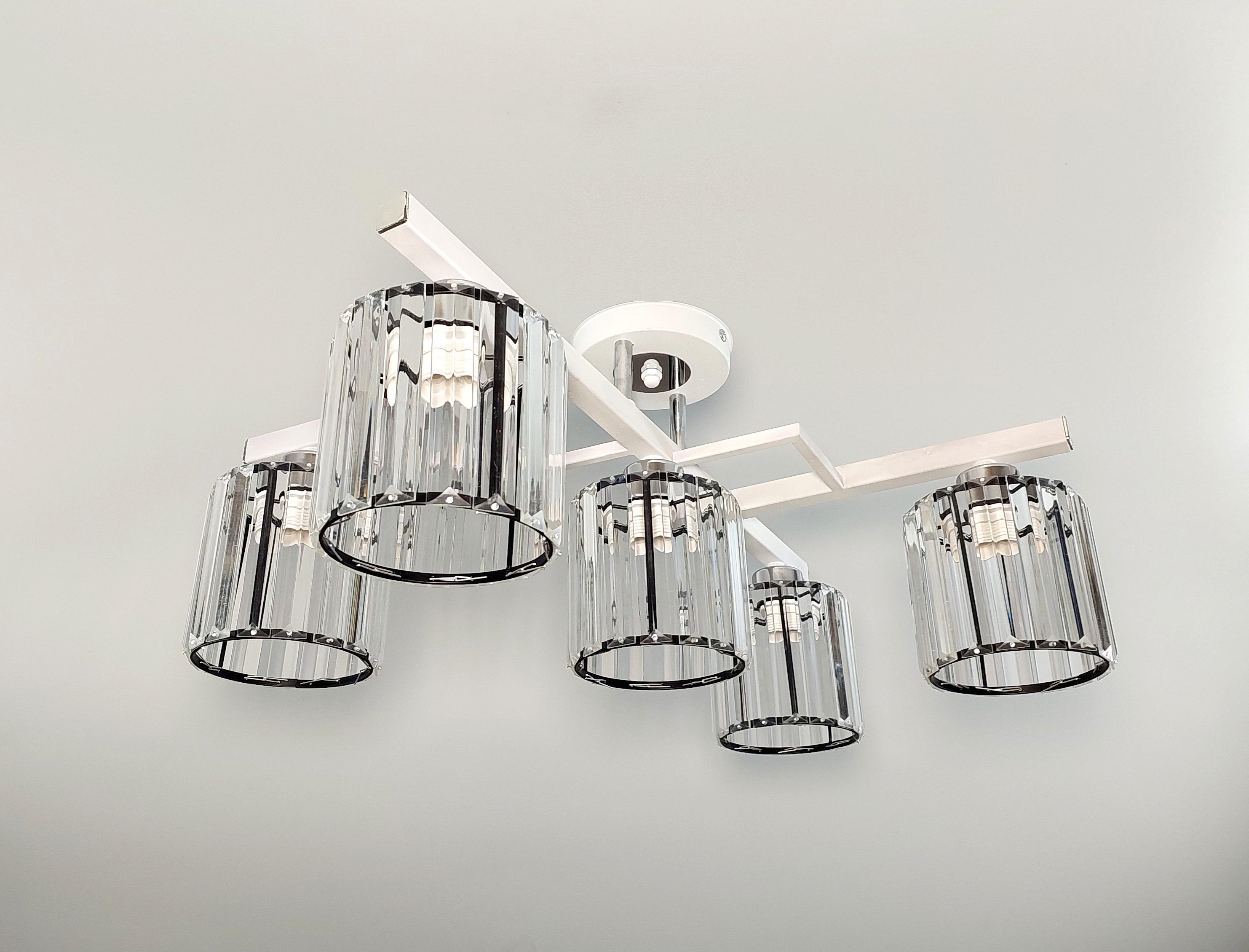 Люстра потолочная Хай-тек 1279/5 на 5 плафонов металлическая Белый - фото 1 Люстра потолочная Хай-тек 1279/5 на 5 плафонов металлическая Белый - фото 1