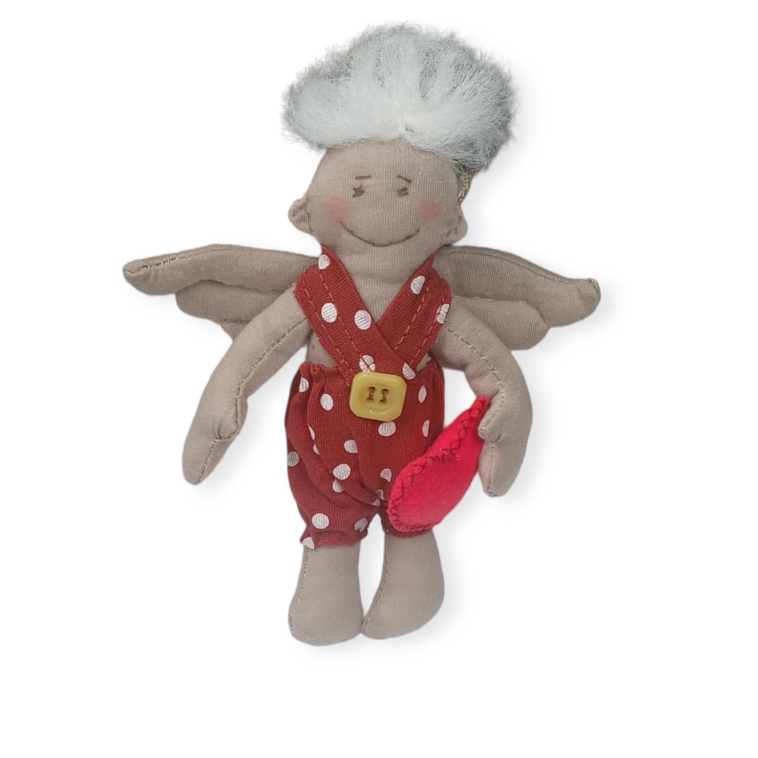 Игрушка подвесная Мальчик с сердечком ручная работа (422)