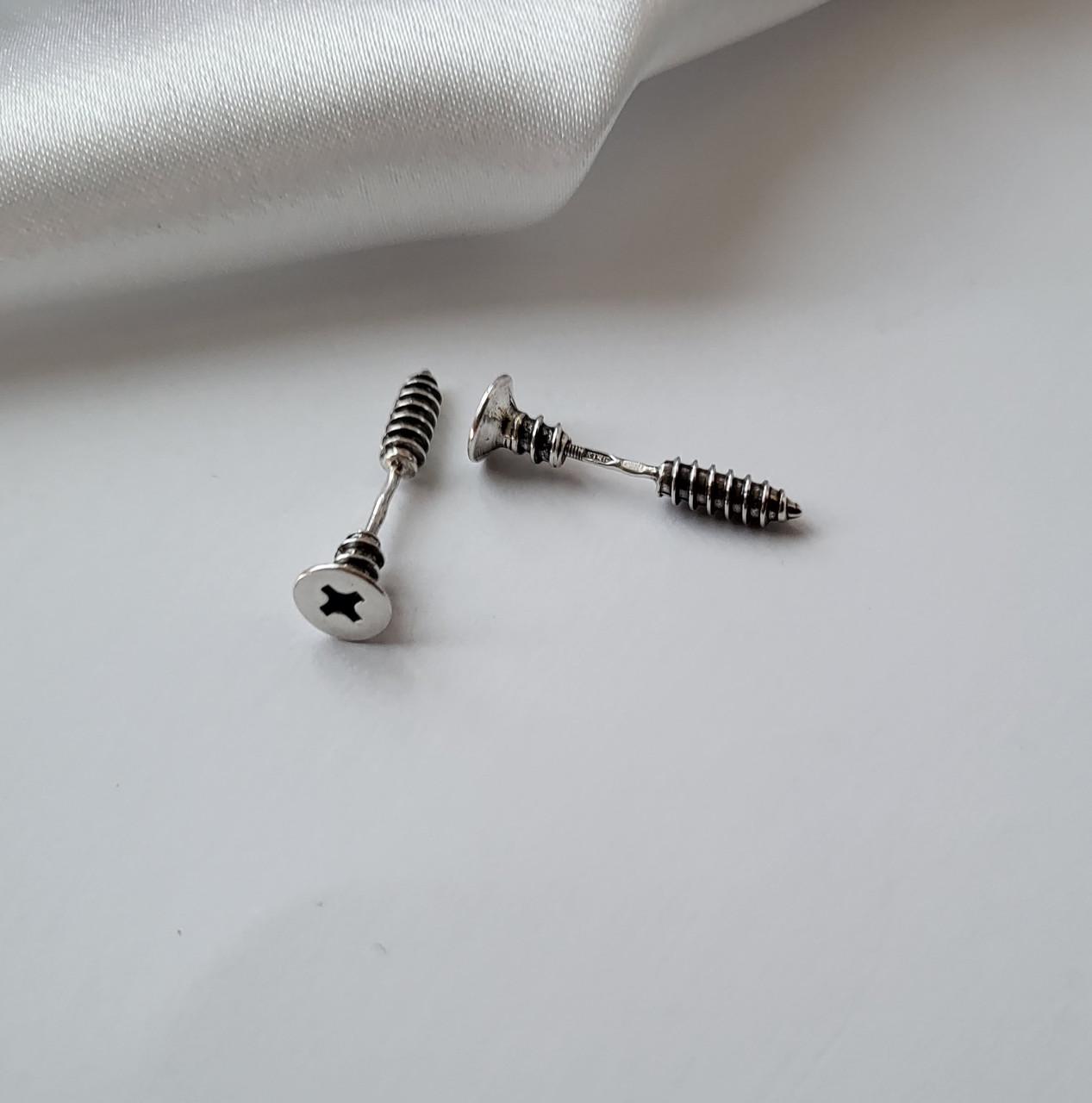 Сережки на закрутках без камней из серебра 925 проба 2,60 г (54045ч)