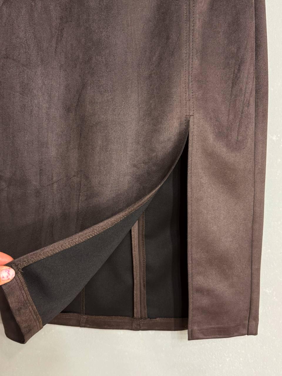 Юбка женская Gritana 125 с разрезом миди прямая под замшу L Коричневый (5944) - фото 8 Юбка женская Gritana 125 с разрезом миди прямая под замшу L Коричневый (5944) - фото 8