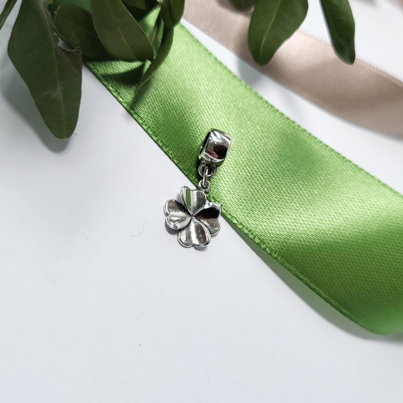 Шарм Клевер без каміння срібло 925 проба 1,60 г (892ч)