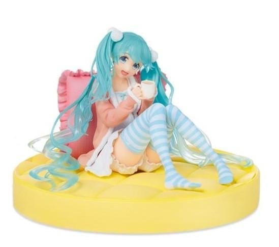 Фигурка Taito Hatsune Miku Shifuku 13 см