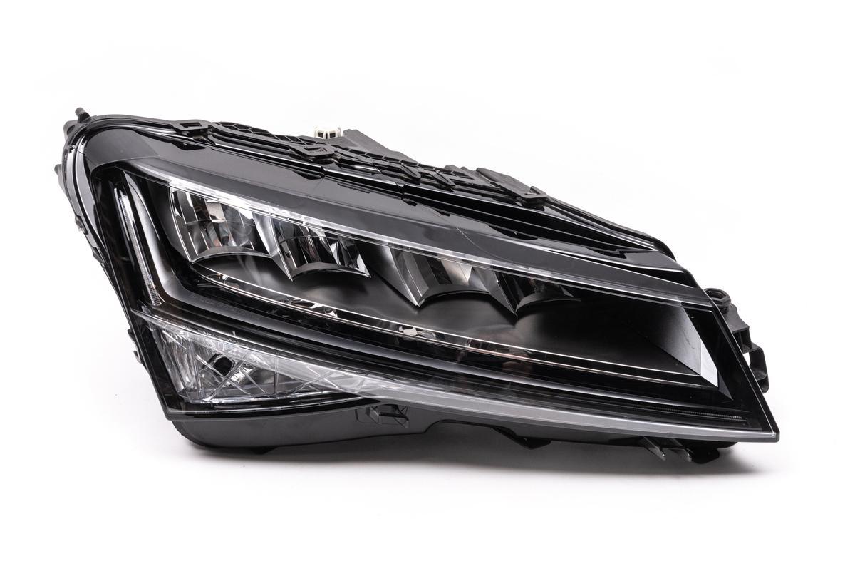 Передняя фара LED Правая для Skoda Superb 2016 года