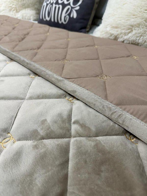 Покривало на ліжко велюрове євро 220x240 см Бежевий (28821663) - фото 9 Покривало на ліжко велюрове євро 220x240 см Бежевий (28821663) - фото 9