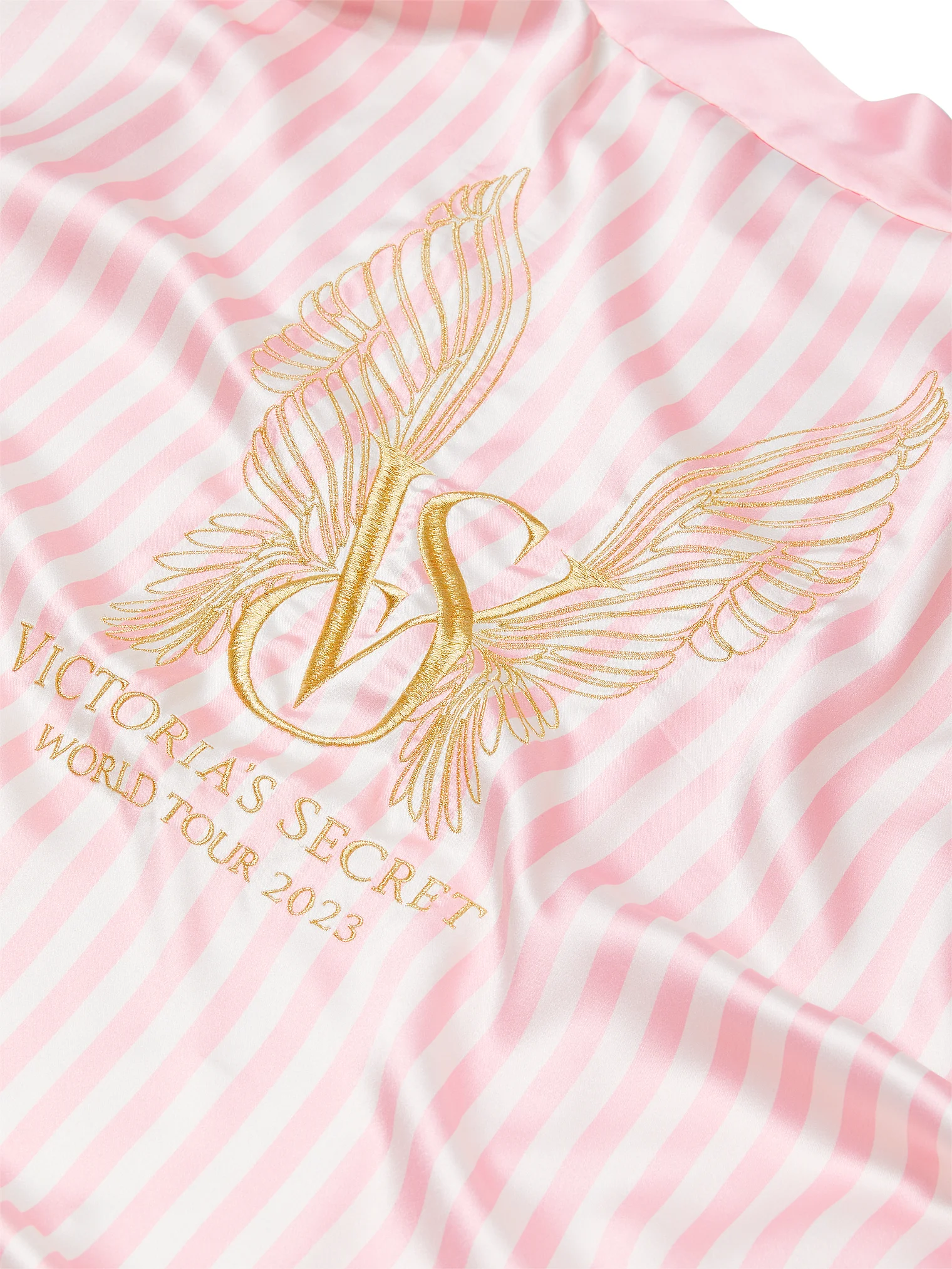 Халат жіночий Victoria's SecretThe Tour '23 Iconic Pink Stripe Robe сатин у смужку M/L Рожевий (17789895) - фото 4