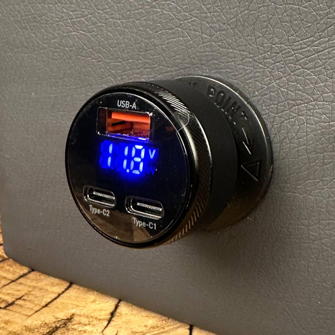 Зарядка в прикуриватель ESSAGER QC30 USB A 2 Type-C 105 Вт быстрая зарядка - фото 10 Зарядка в прикуриватель ESSAGER QC30 USB A 2 Type-C 105 Вт быстрая зарядка - фото 10