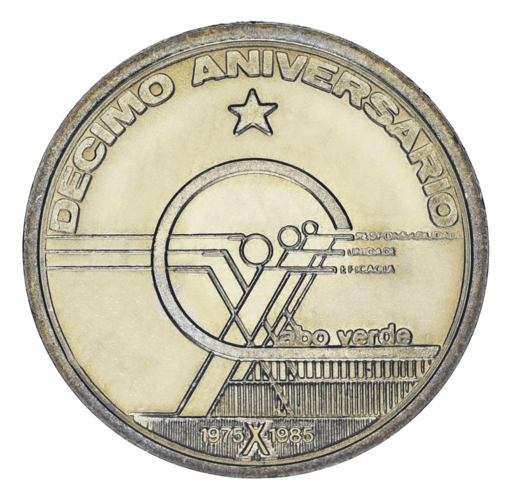 Коллекционная монета Кабо-Верде 10 эскудо 1985 года UNC 10 лет Независимости (М22749)