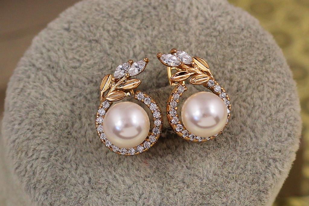 Серьги Xuping Jewelry Лавры с жемчугом 1,6 см Золотистый (2271286041)