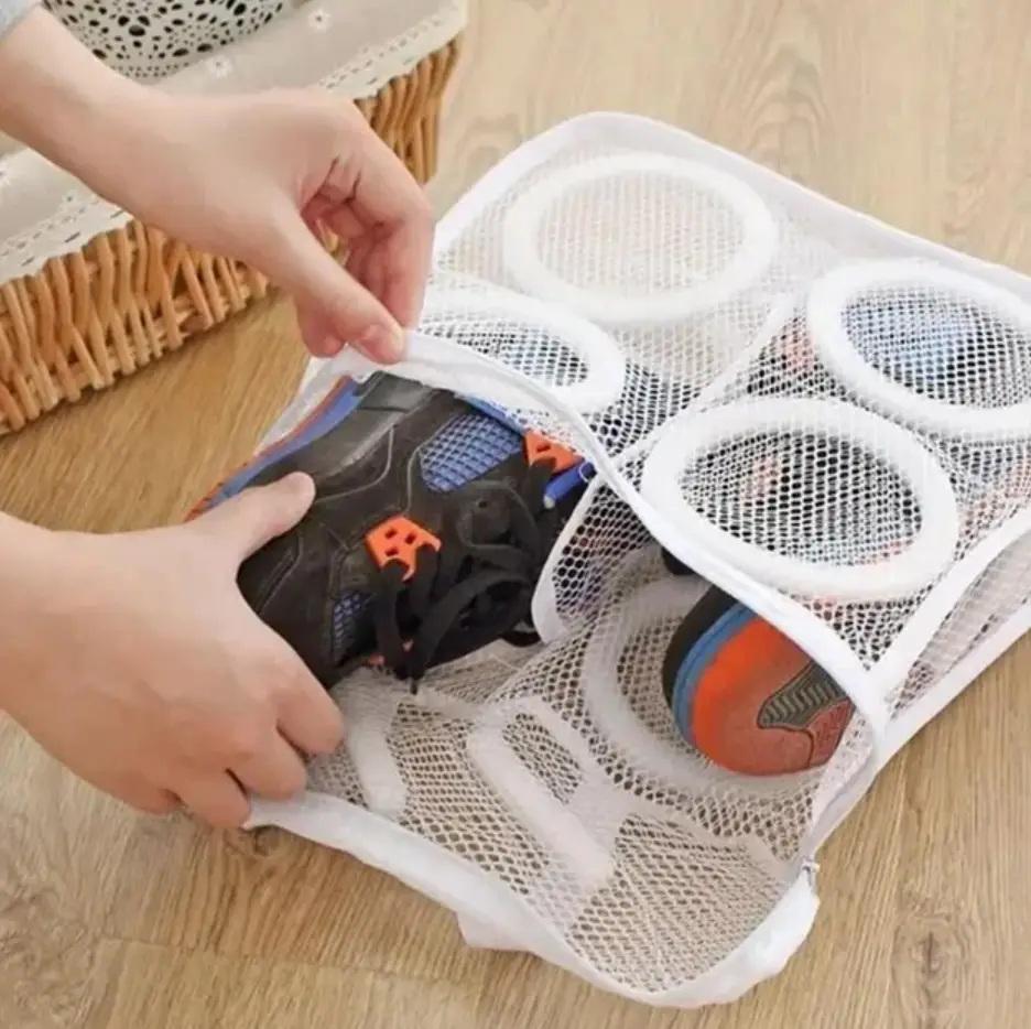 Сумка мішок для делікатного прання взуття 29х26 см захист від деформації Білий (1123) - фото 2 Сумка мішок для делікатного прання взуття 29х26 см захист від деформації Білий (1123) - фото 2