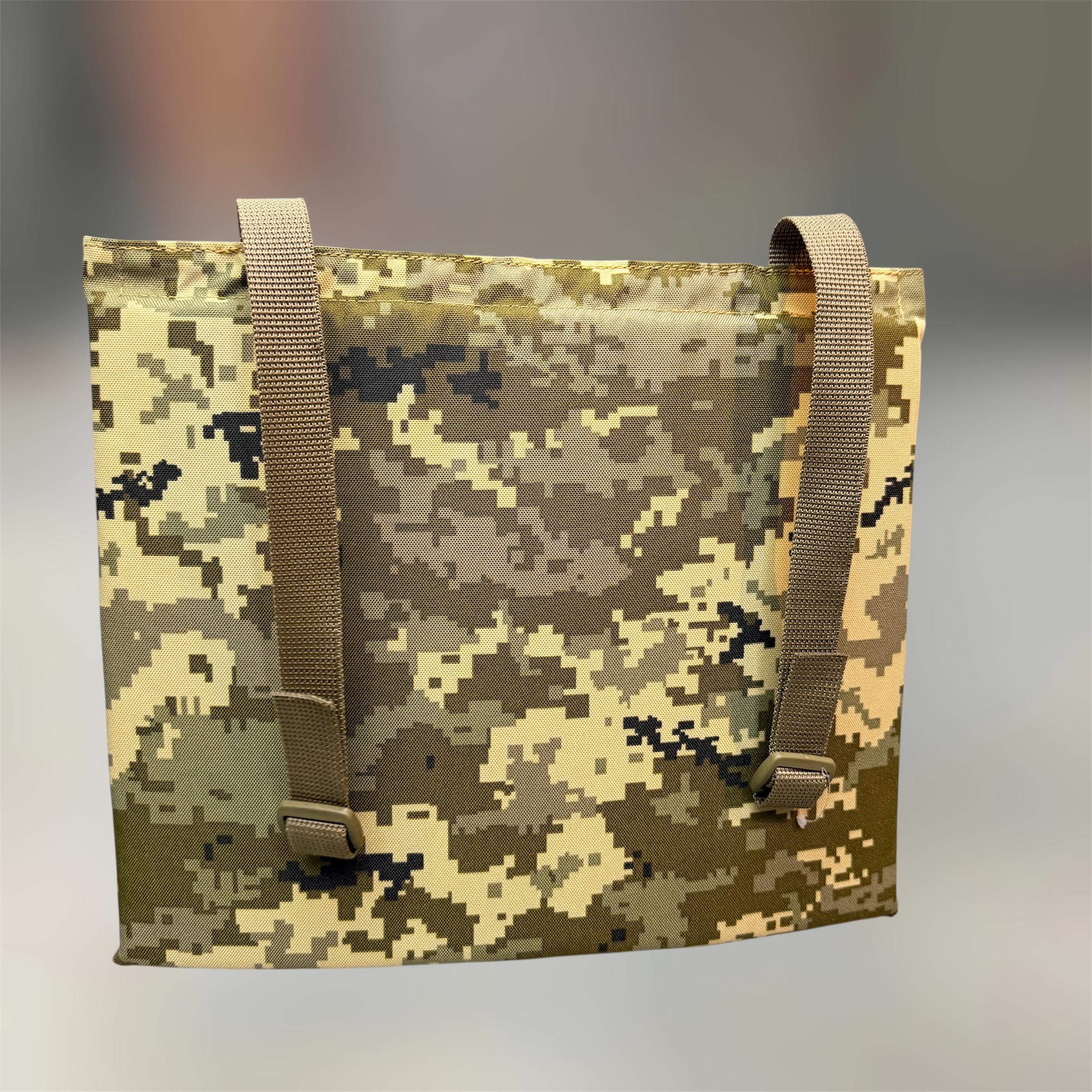 Каремат-сиденье одинарное WinTac Cordura 1000D крепление к системе molle 350х300х20 мм Пиксель (31467356)