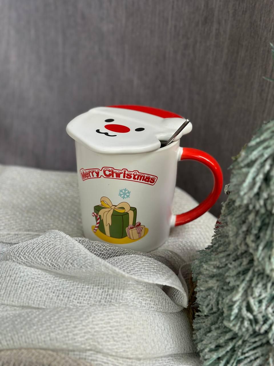 Чашка новорічна Olens кераміка з кришкою та ложкою 380 мл (102-1059) - фото 1 Чашка новорічна Olens кераміка з кришкою та ложкою 380 мл (102-1059) - фото 1