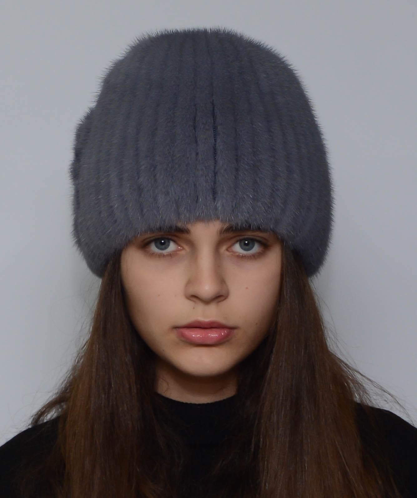 Зимняя шапка из вязаной норки Меховой стиль Шарик натуральный мех XL-XXL Сапфир (103/D)