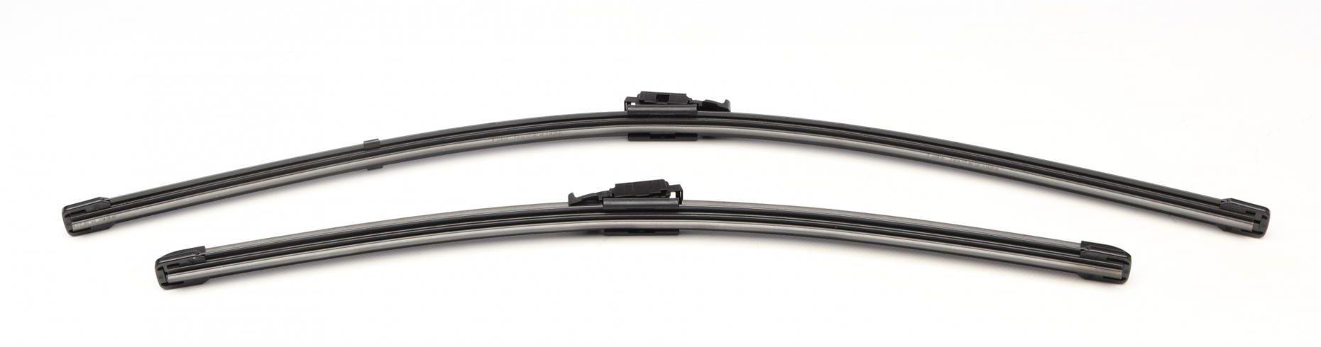 Щетки стеклоочистителя VALEO 600/450 мм для Dacia Duster 10- Silencio (577940)