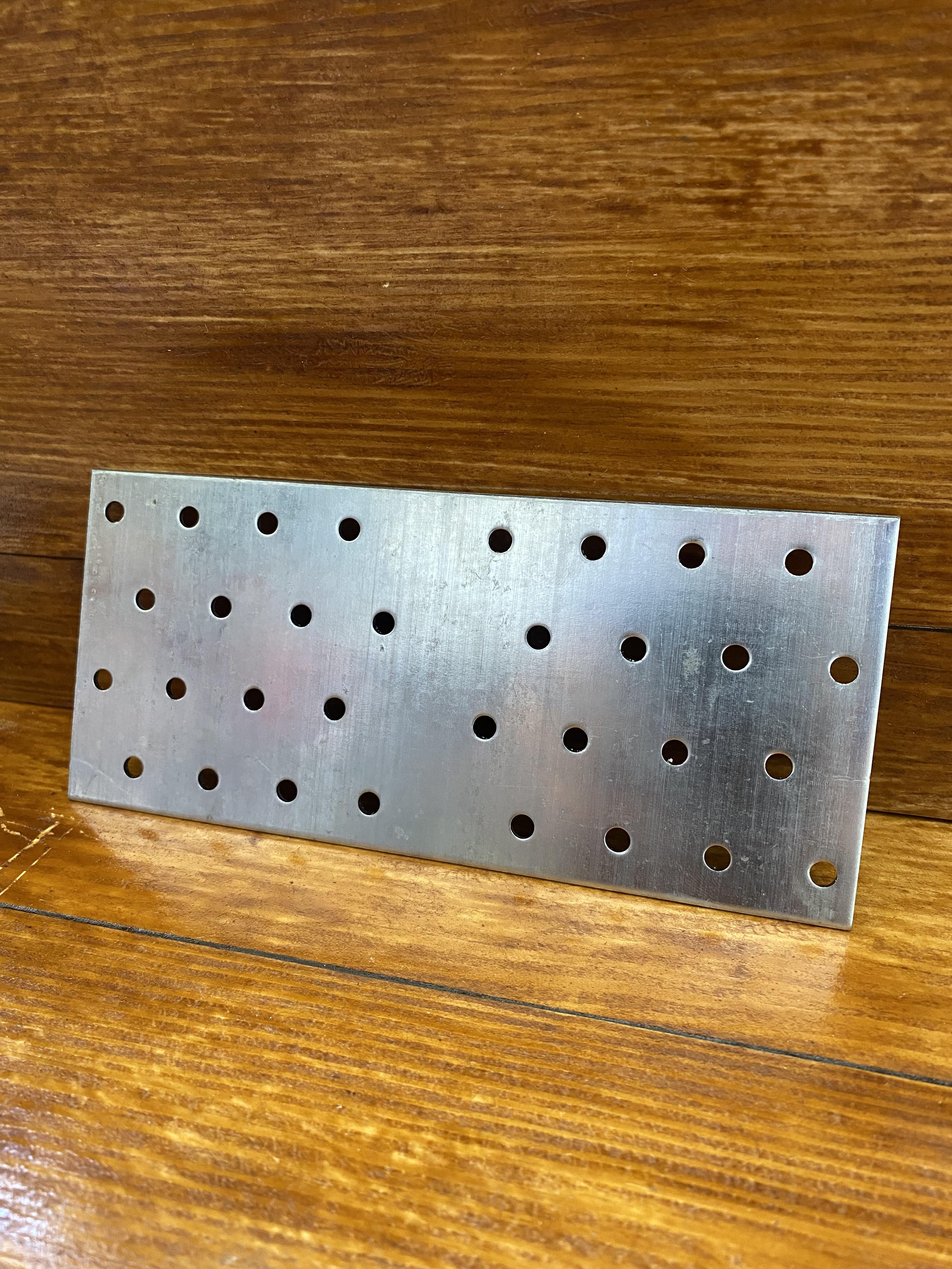 Пластина оцинкована 180х80х2 мм (СР82)