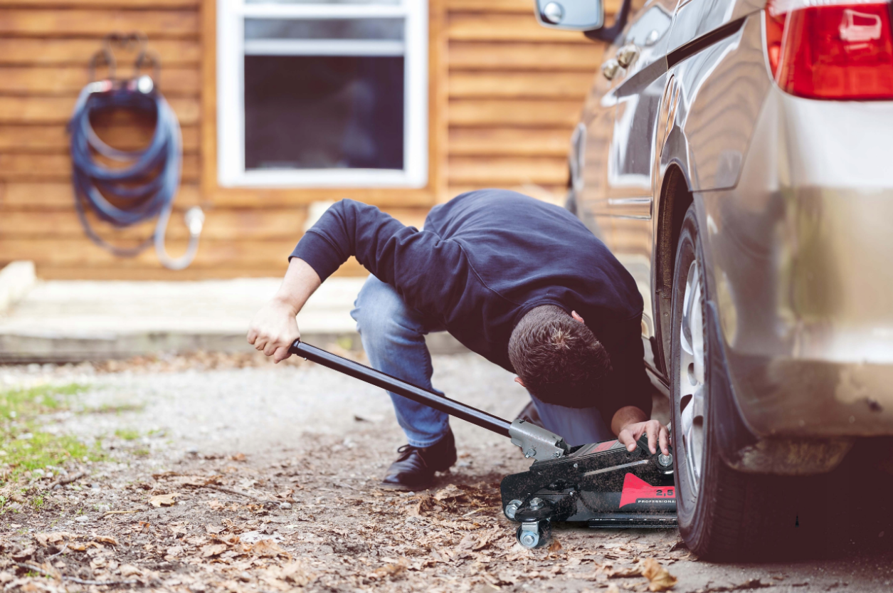 Домкрат подкатной гидравлический Kraft&Dele низкопрофильный 2,5 т 90-340 мм - фото 3 Домкрат подкатной гидравлический Kraft&Dele низкопрофильный 2,5 т 90-340 мм - фото 3