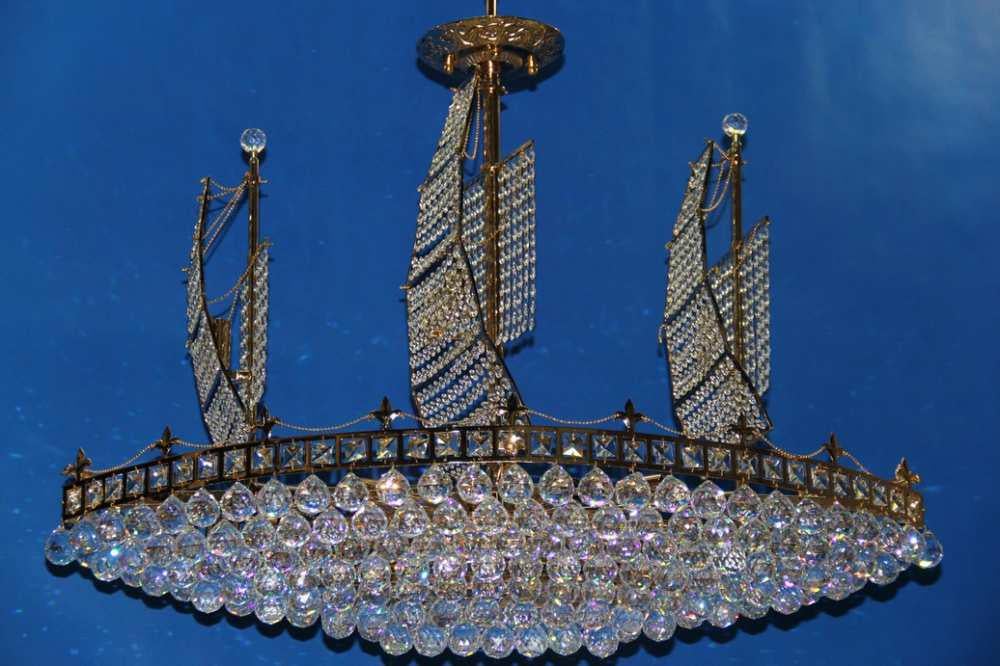 Хрустальная люстра Ray LHV0896/18 (IR007159) Хрустальная люстра Ray LHV0896/18 (IR007159)