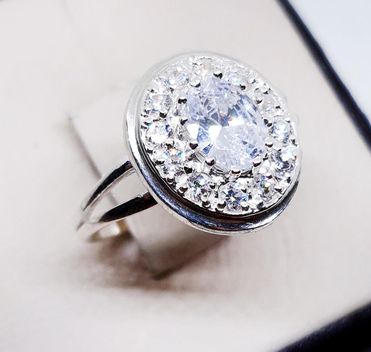 Кольцо серебряное с кубическим цирконием р. 18,5 3,14 г (1504201444)